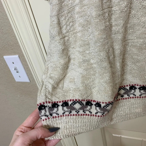 Vintage Jantzen Embroidered Blouse - Picture 3 of 6